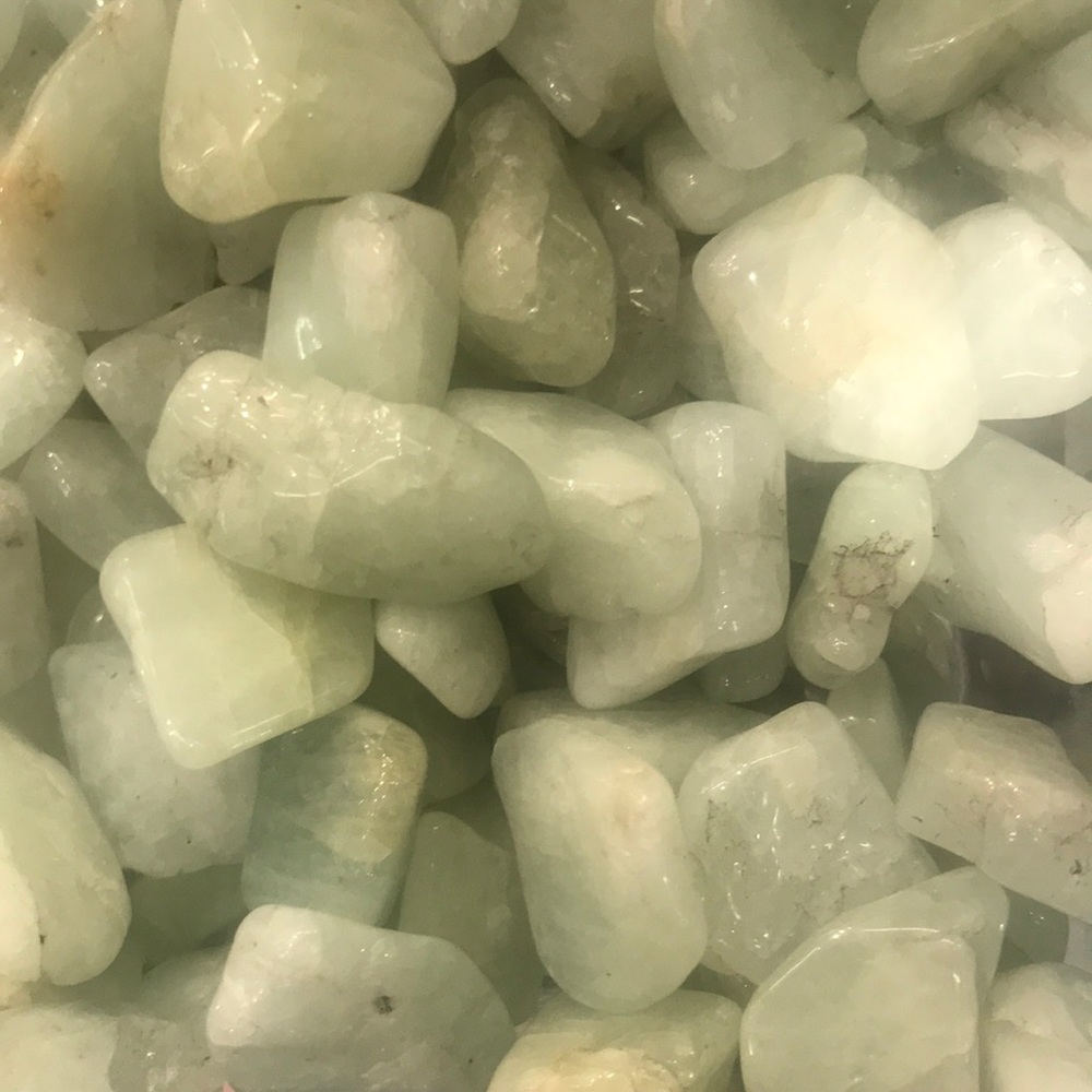 Aquamarine tumbled stones